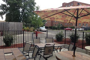 Forest Square - Patio